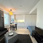 Transit Hel Airport Apartament