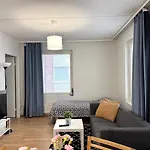 Transit Hel Airport Apartament