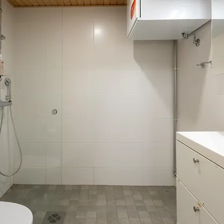 Transit Hel Airport アパート ヴァンター