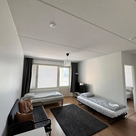 Transit Hel Airport Apartamento *