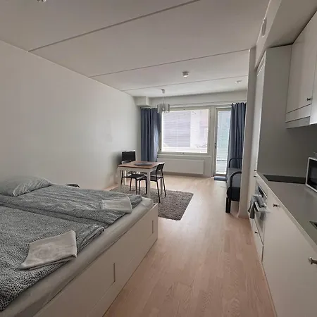 Transit Hel Airport *