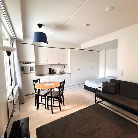 Apartamento Transit Hel Airport