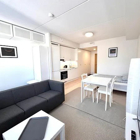 Transit Hel Airport アパート *