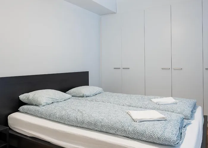 公寓 Transit Hel Airport 万塔