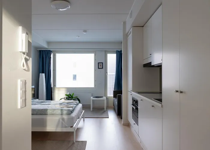 Transit Hel Airport Апартаменты