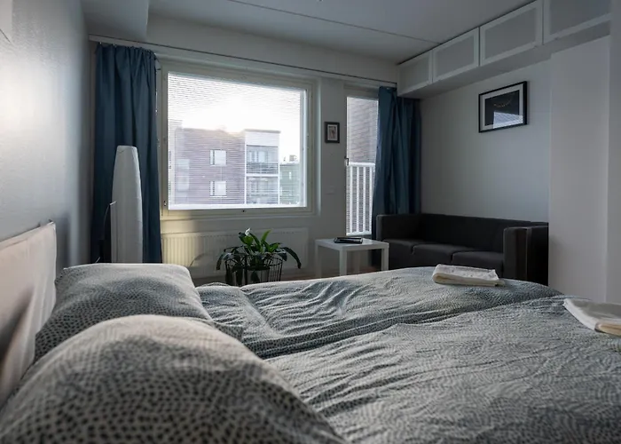 Transit Hel Airport * Вантаа