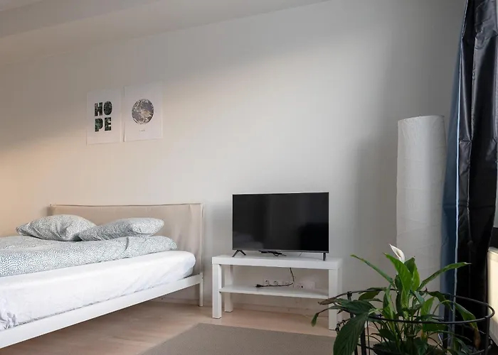 Апартаменты Transit Hel Airport Вантаа