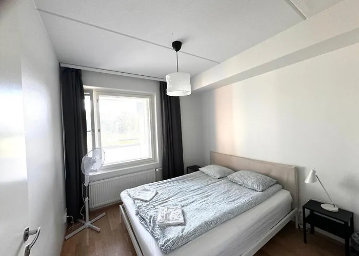 Transit Hel Airport * Вантаа