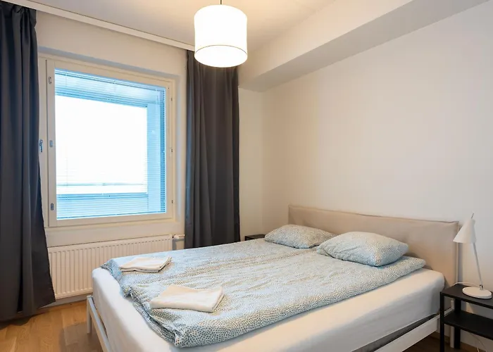 Transit Hel Airport 万塔