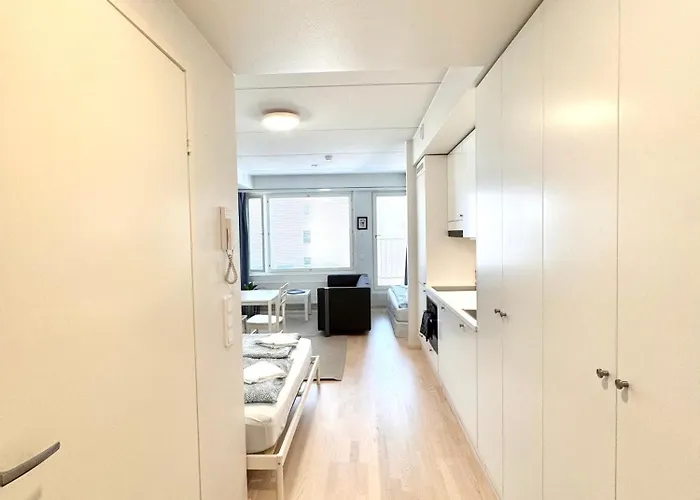 Transit Hel Airport Апартаменты