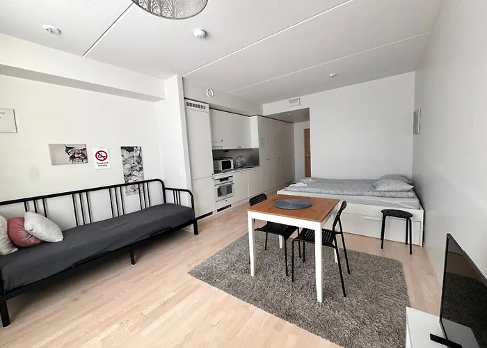 Transit Hel Airport Апартаменты *